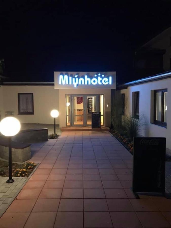 Hotel Mlyn - Jihlava Vilanec Экстерьер фото