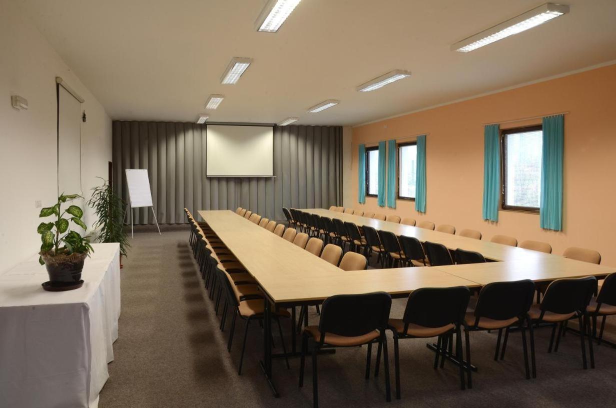 Hotel Mlyn - Jihlava Vilanec Экстерьер фото